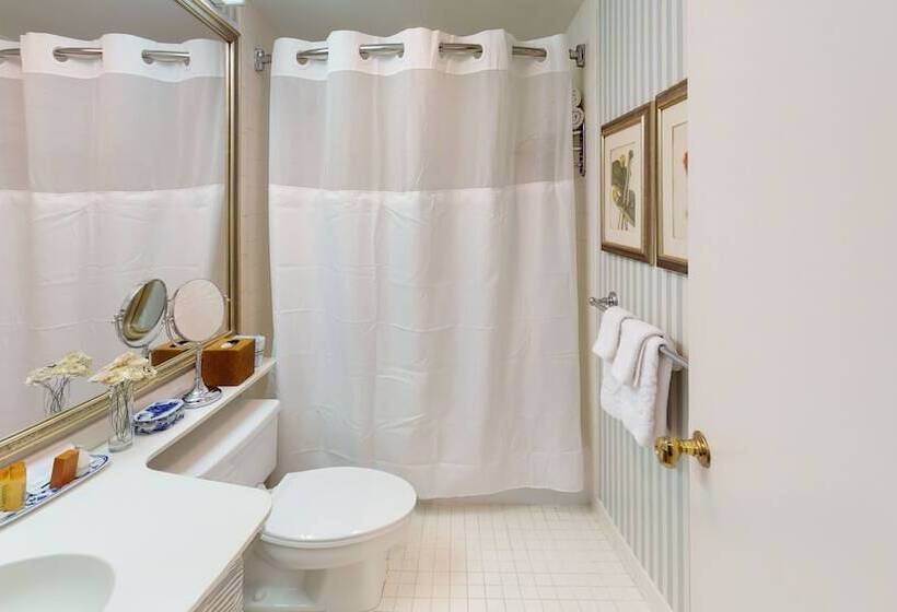 فندق Avon Old Farms