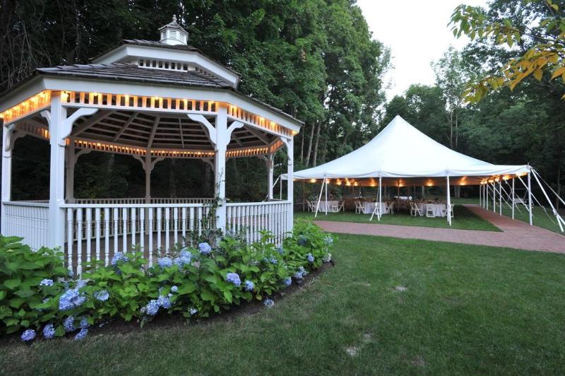 فندق Avon Old Farms