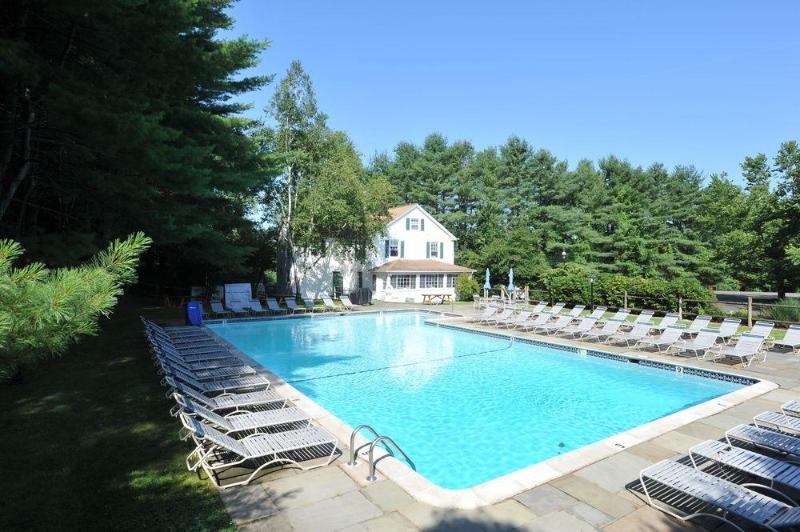 فندق Avon Old Farms