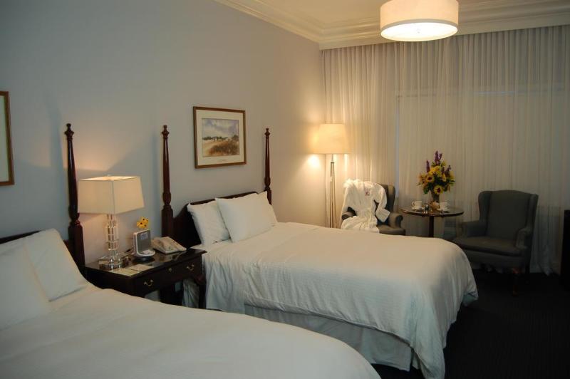 فندق Avon Old Farms