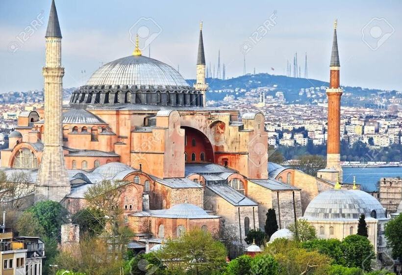 هتل Bakirkoy Tashan Business & Airport