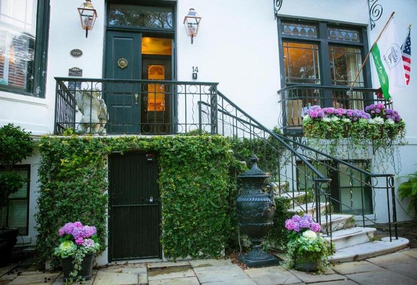 酒店 Ballastone Inn