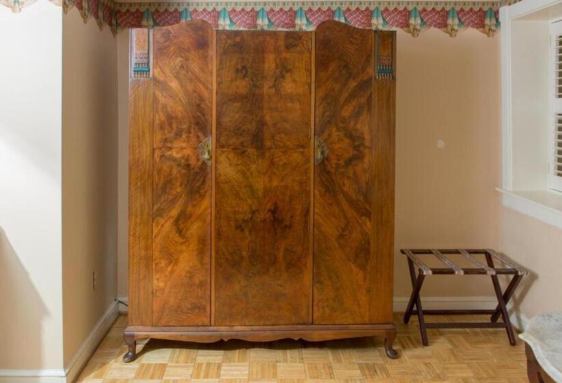 酒店 Ballastone Inn