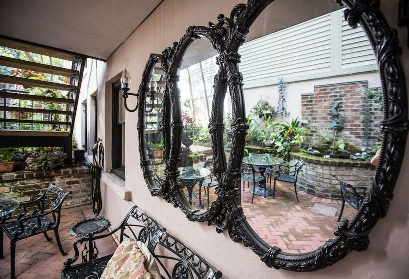 酒店 Ballastone Inn