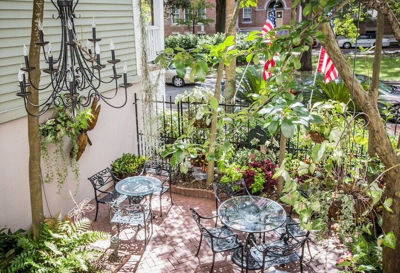 酒店 Ballastone Inn