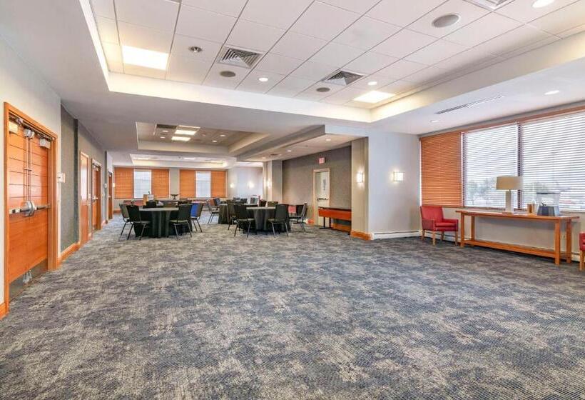 Bangor Aviator Hotel Bw Premier Collection