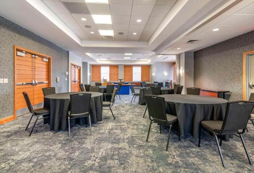 Bangor Aviator Hotel Bw Premier Collection