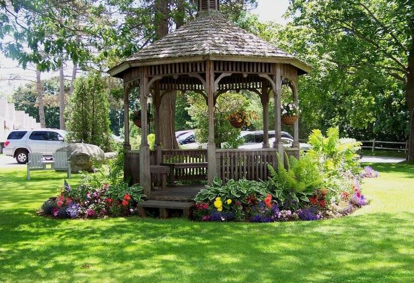 Отель Bar Harbor Inn