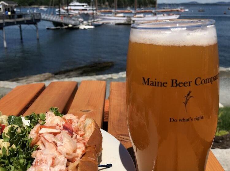 Отель Bar Harbor Inn