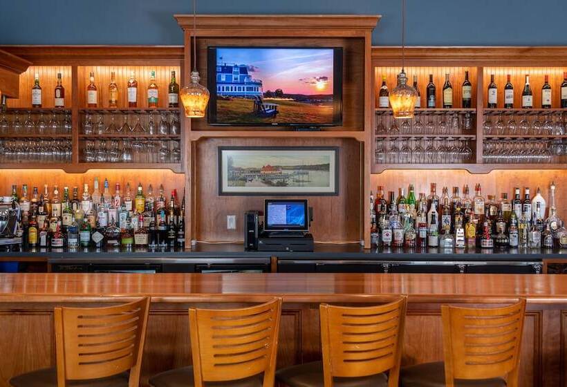 Отель Bar Harbor Inn