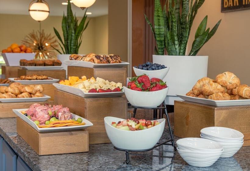 Отель Bar Harbor Inn