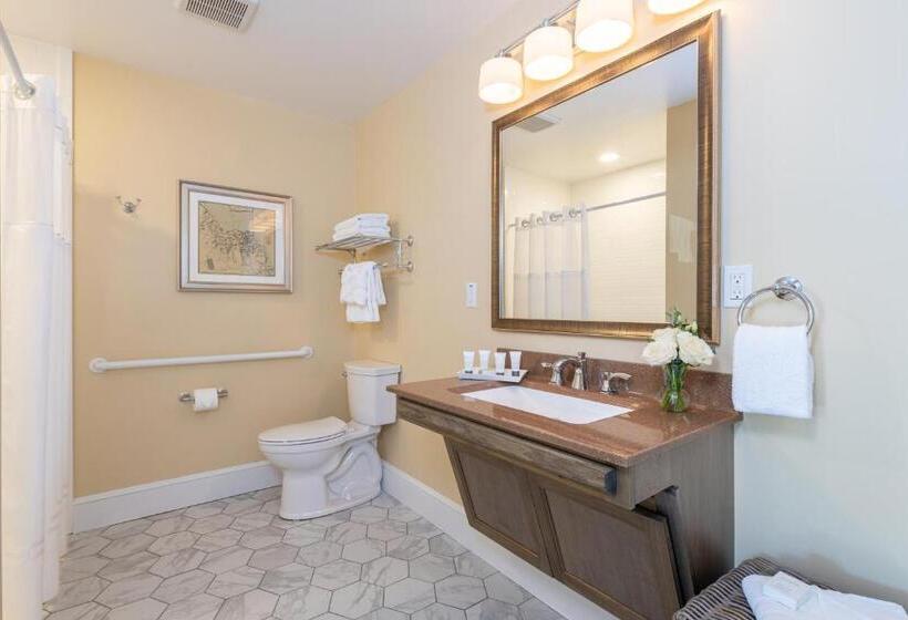 Отель Bar Harbor Inn