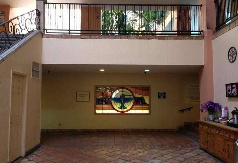 Отель Barcelona Suites