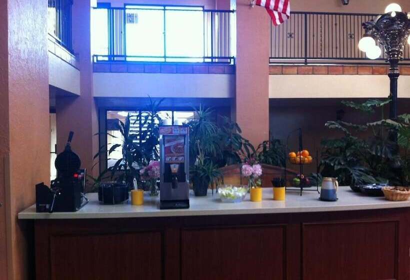 Отель Barcelona Suites