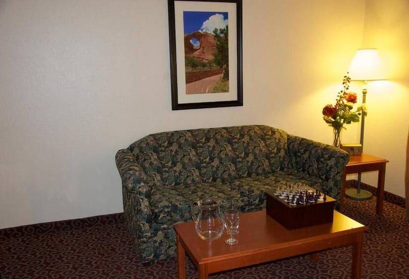 Отель Barcelona Suites