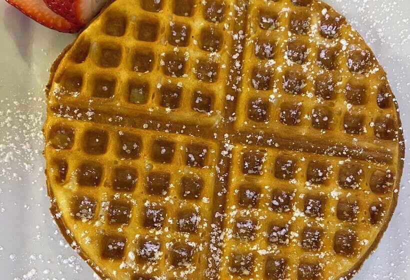 Bay Club Hotel And Marina