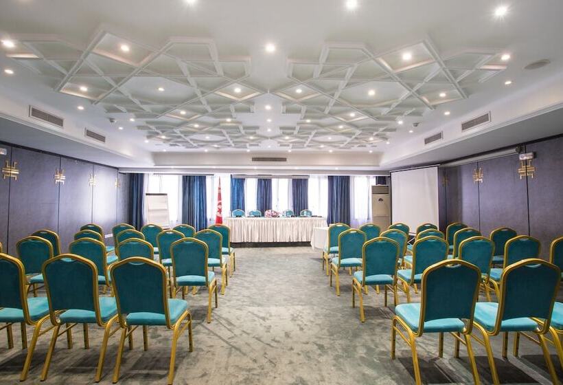 هتل Belvedere Fourati