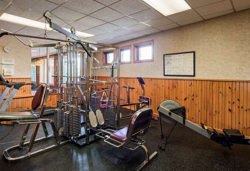 فندق Best Western Adirondack Inn