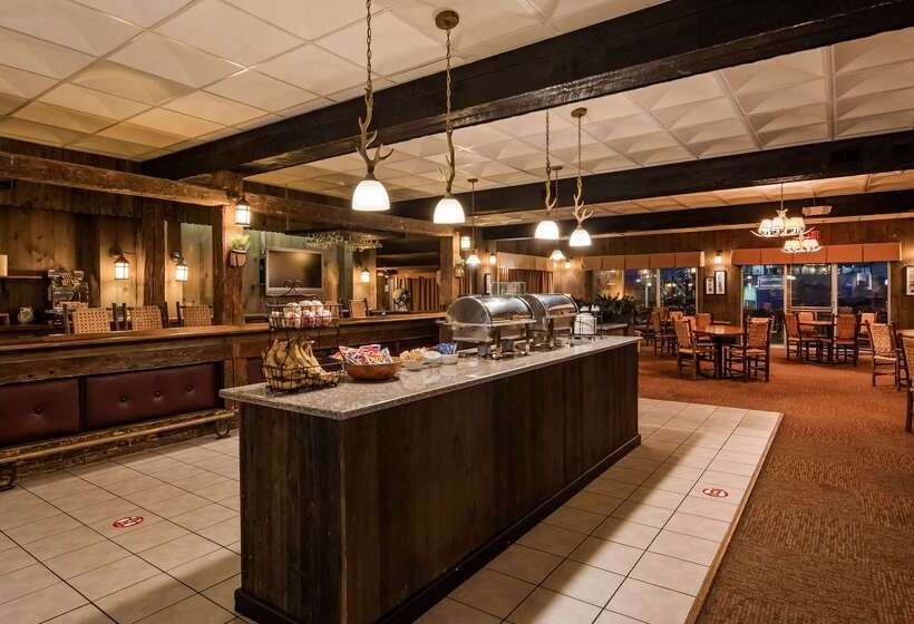 فندق Best Western Adirondack Inn
