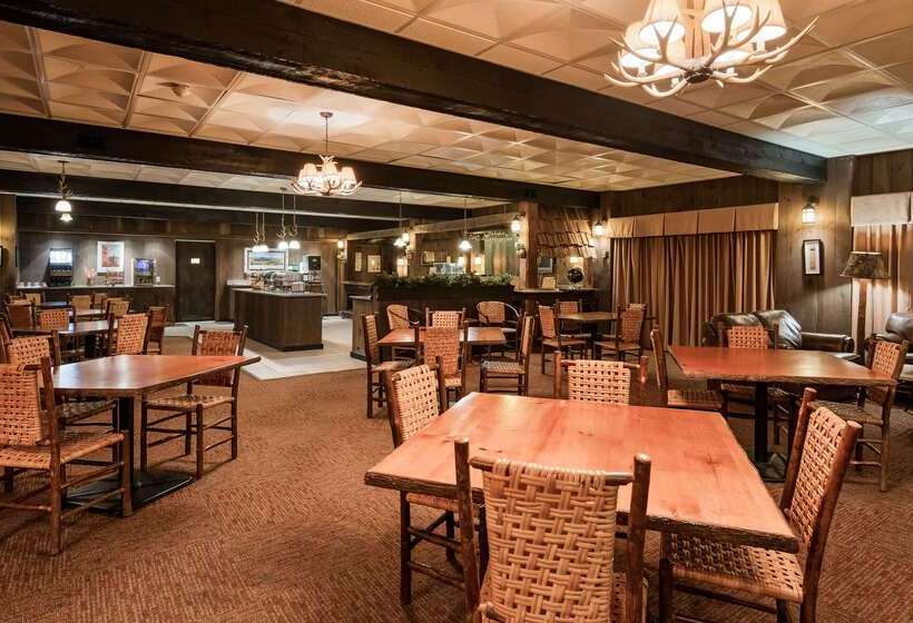 فندق Best Western Adirondack Inn