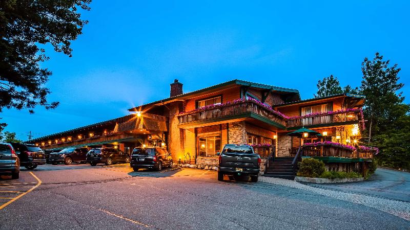 فندق Best Western Adirondack Inn