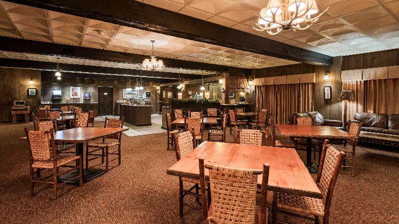 فندق Best Western Adirondack Inn