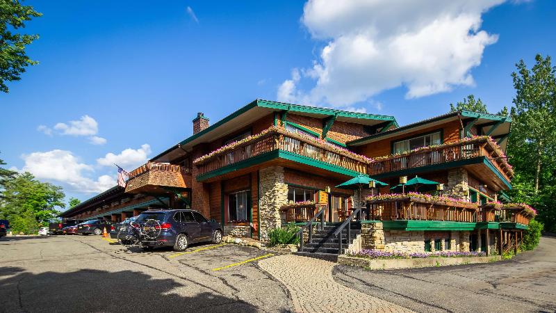 فندق Best Western Adirondack Inn