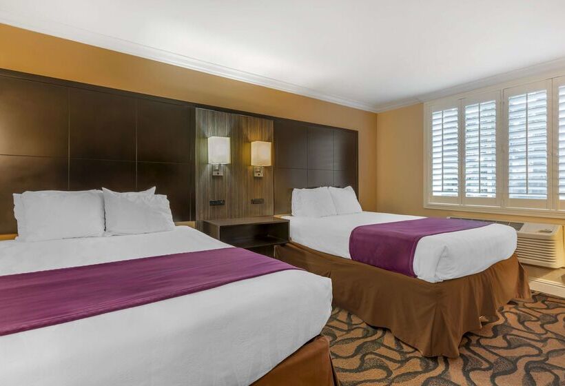 فندق Best Western Plus Airport Plaza