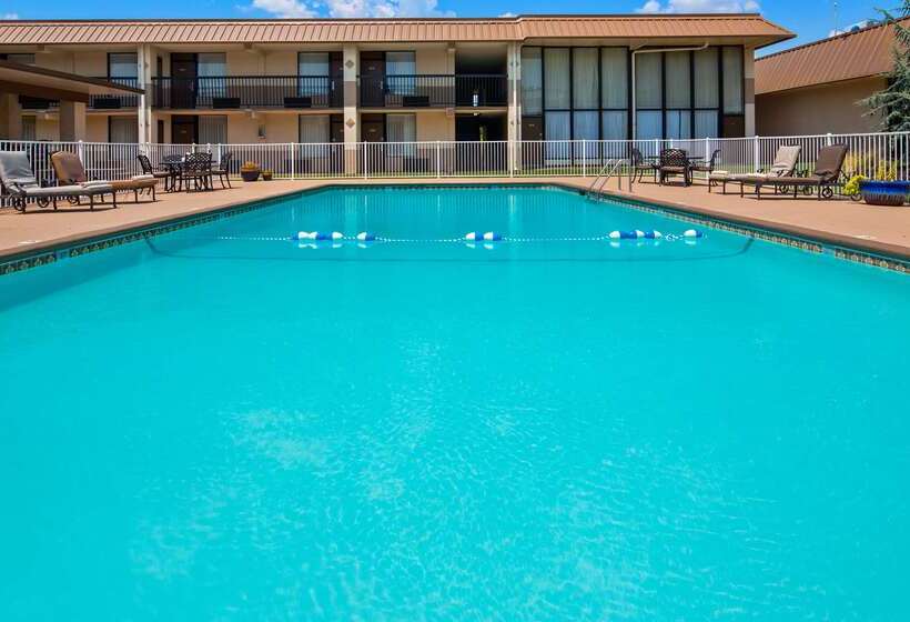 호텔 Best Western Tulsa Airport