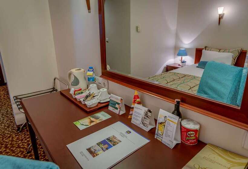 ホテル Best Western Plus Khan