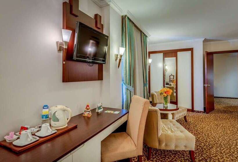 ホテル Best Western Plus Khan