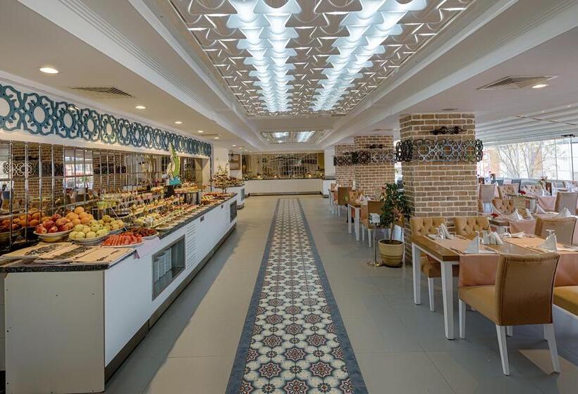 ホテル Best Western Plus Khan