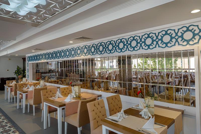 ホテル Best Western Plus Khan