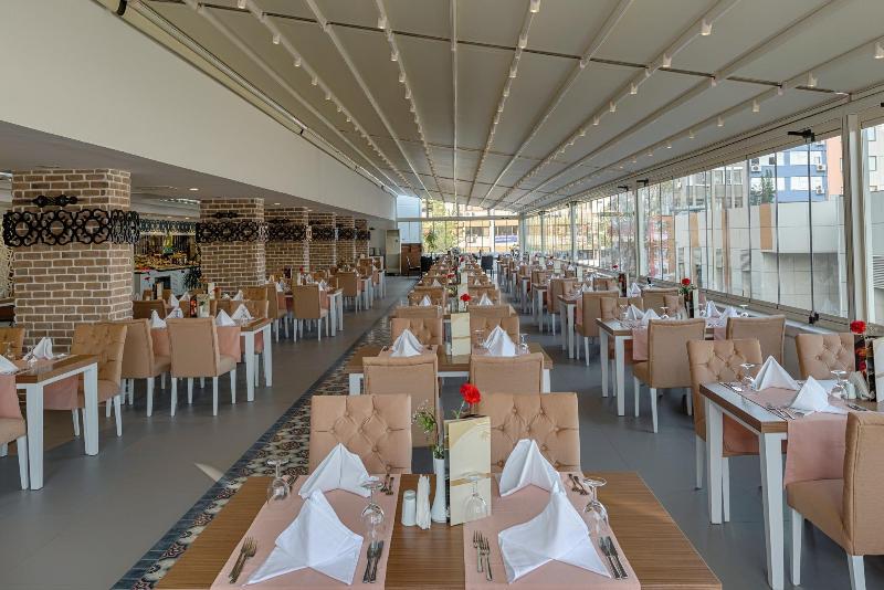 ホテル Best Western Plus Khan