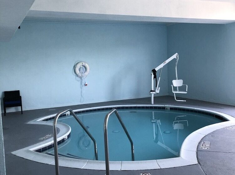 ホテル Capri Suites Anaheim