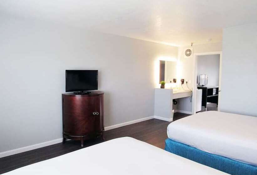 ホテル Capri Suites Anaheim