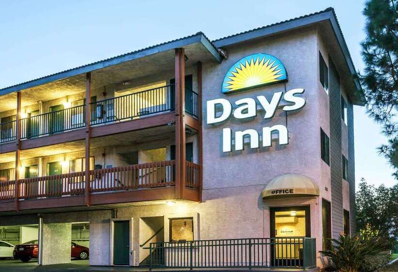 酒店 Days Inn By Wyndham Anaheim West