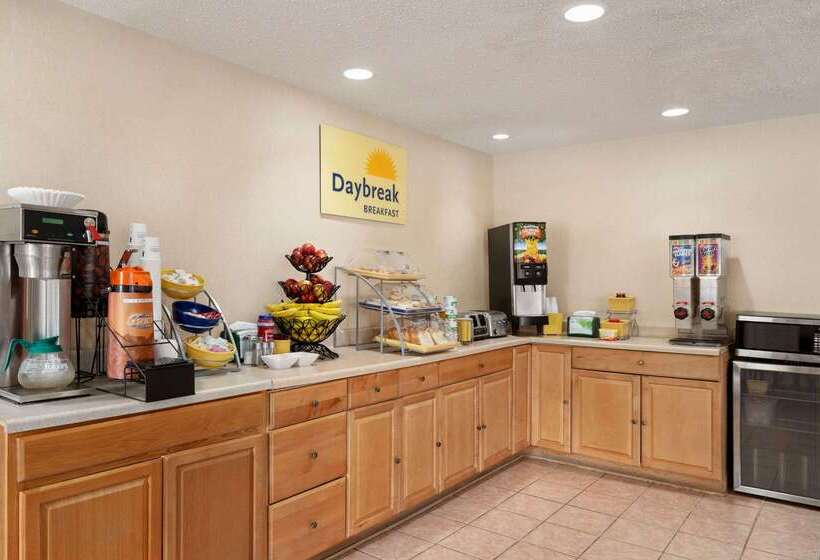 فندق Days Inn By Wyndham Auburn/finger Lakes Region