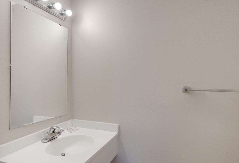 فندق Days Inn By Wyndham Auburn/finger Lakes Region