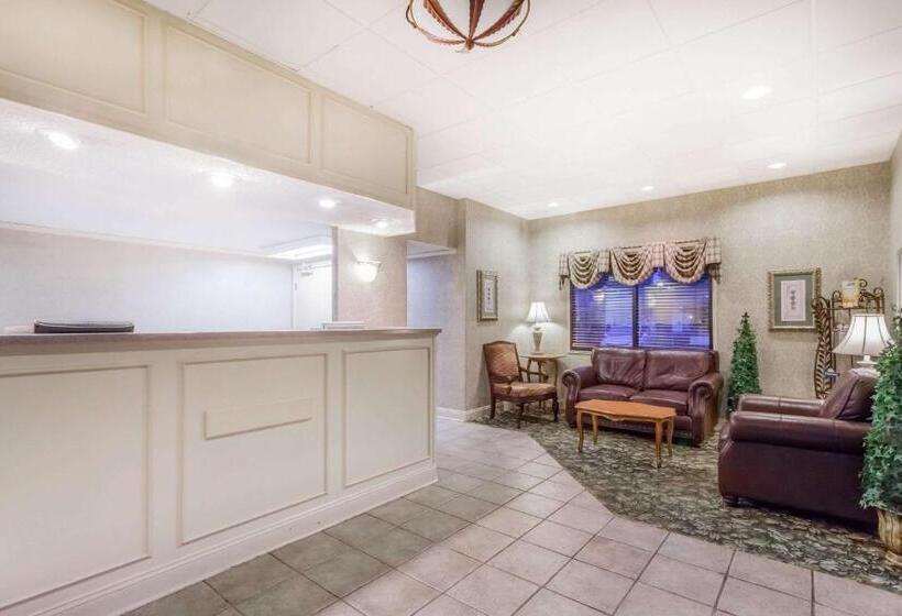 فندق Days Inn By Wyndham Dover Downtown