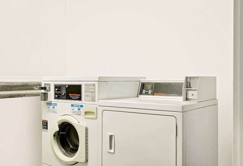 فندق Days Inn & Suites By Wyndham Needles