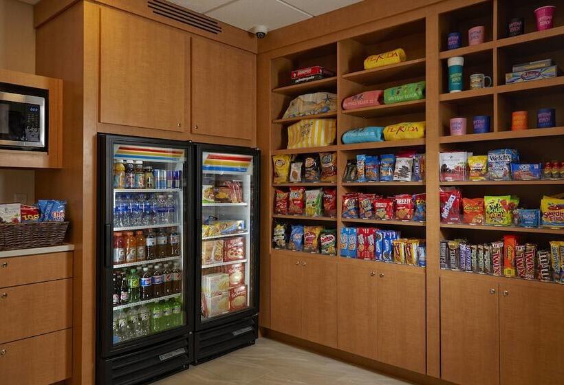 Delta Hotels By Marriott Daytona Beach Oceanfront