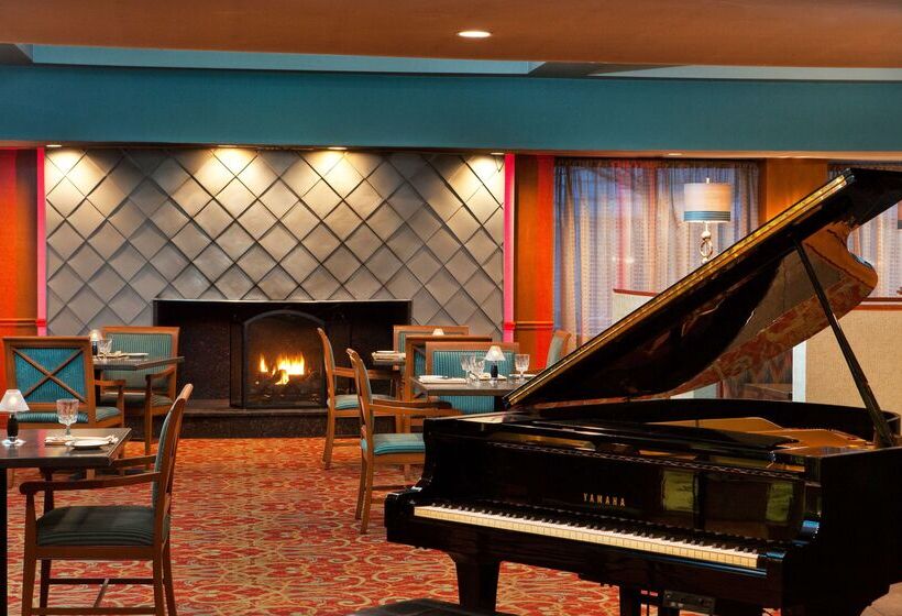 בית מלון כפרי Doubletree By Hilton Baltimore North Pikesville