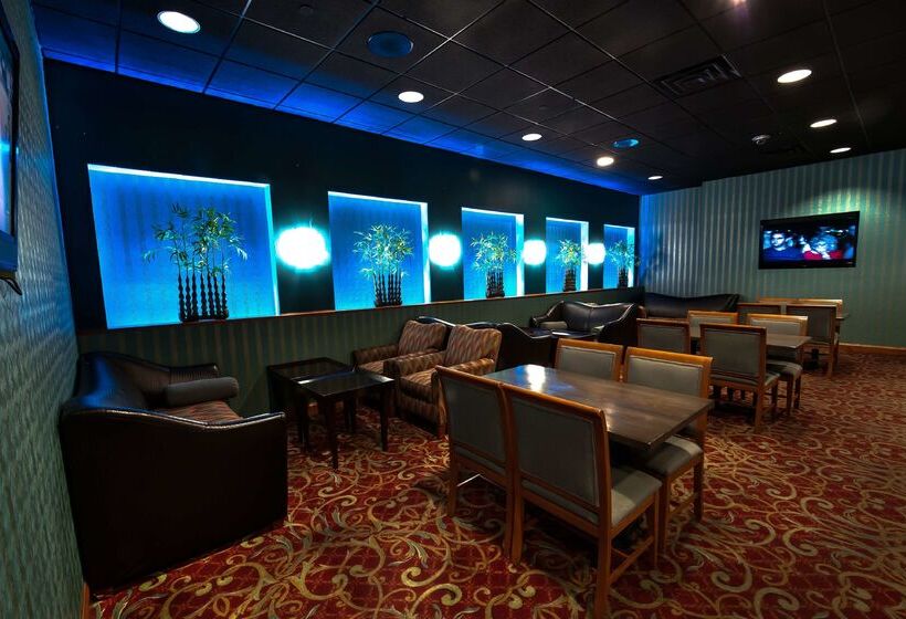 בית מלון כפרי Doubletree By Hilton Baltimore North Pikesville