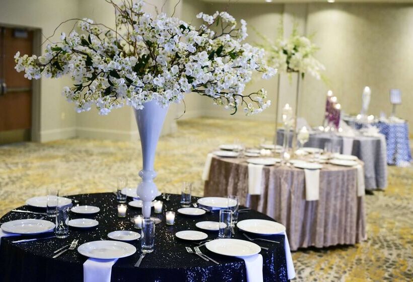 فندق Doubletree By Hilton Baltimore North Pikesville