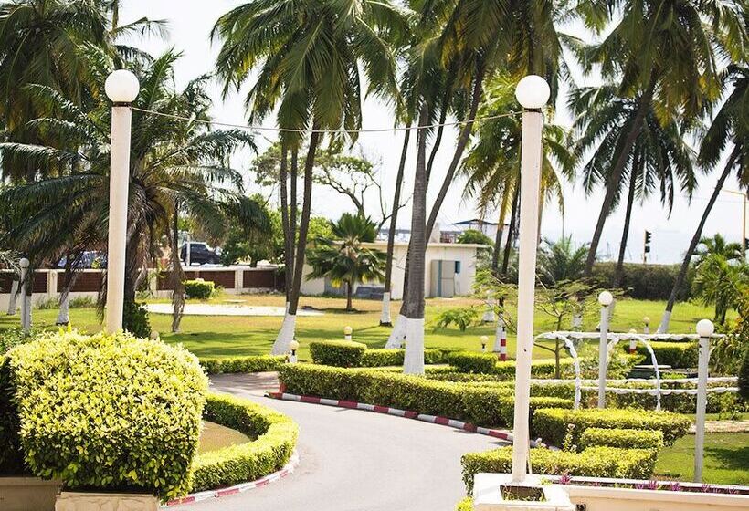 Отель Ecole Lebenin