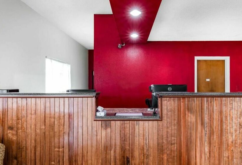 Отель Econo Lodge Inn and Suites Hot Springs