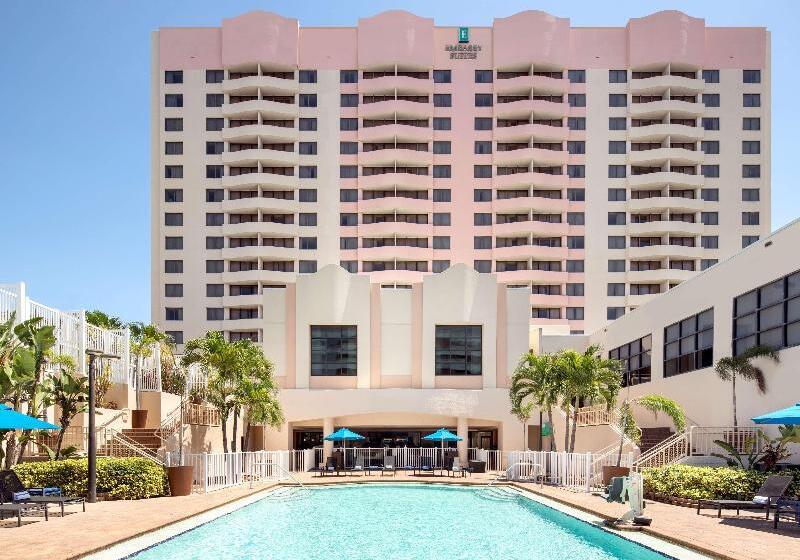 בית מלון כפרי Embassy Suites By Hilton Tampa Airport Westshore