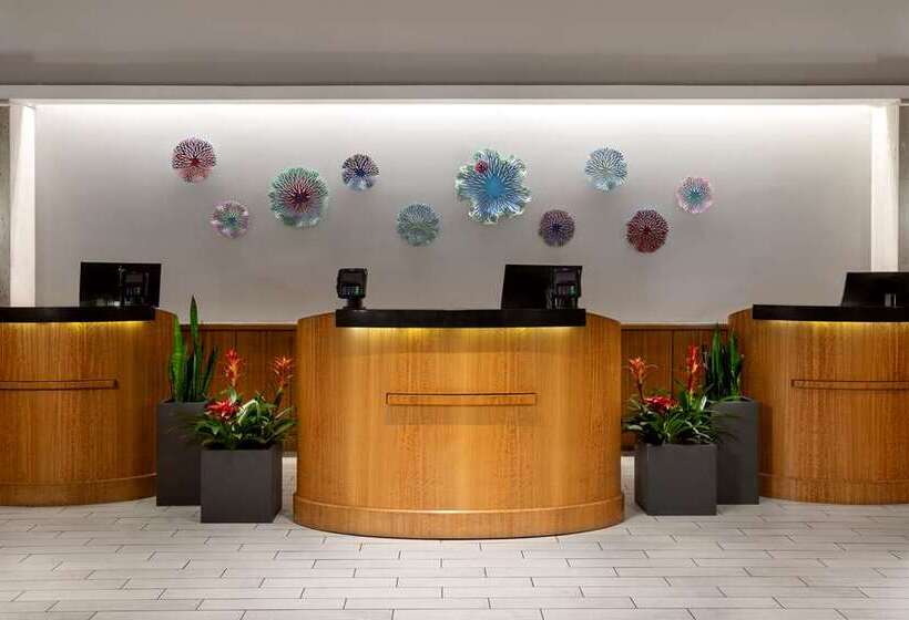 בית מלון כפרי Embassy Suites By Hilton Tampa Airport Westshore