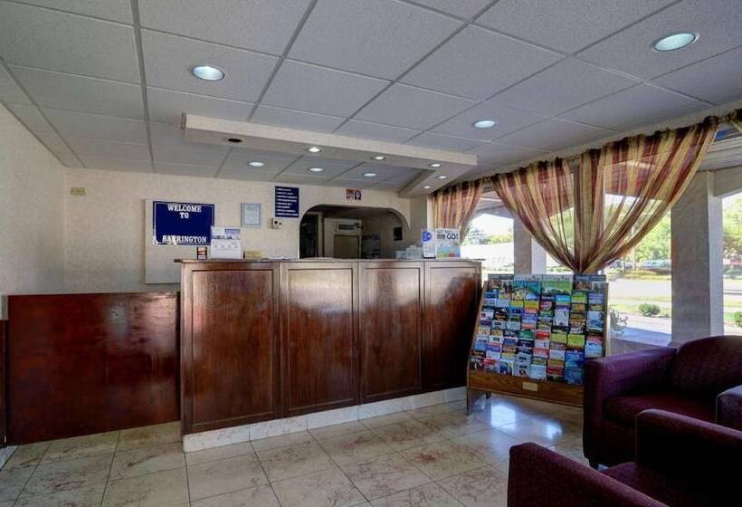 فندق Fairbridge Inn Express Barrington